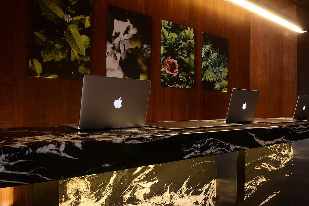 Inhouse Hotel Taichung Exterior photo
